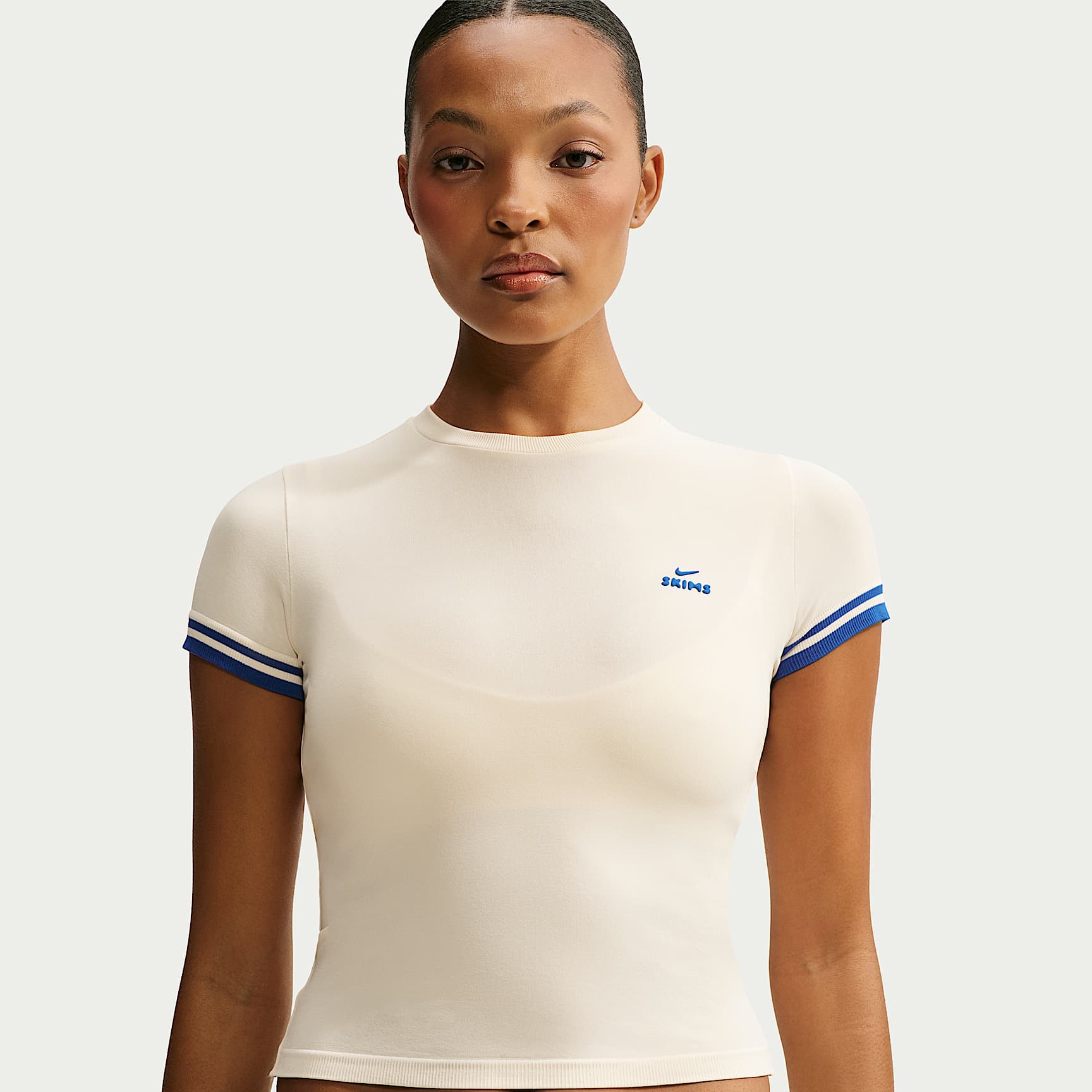 NikeSKIMS Stretch Knit Women's Cropped Crew-Neck Top. Nike.com
